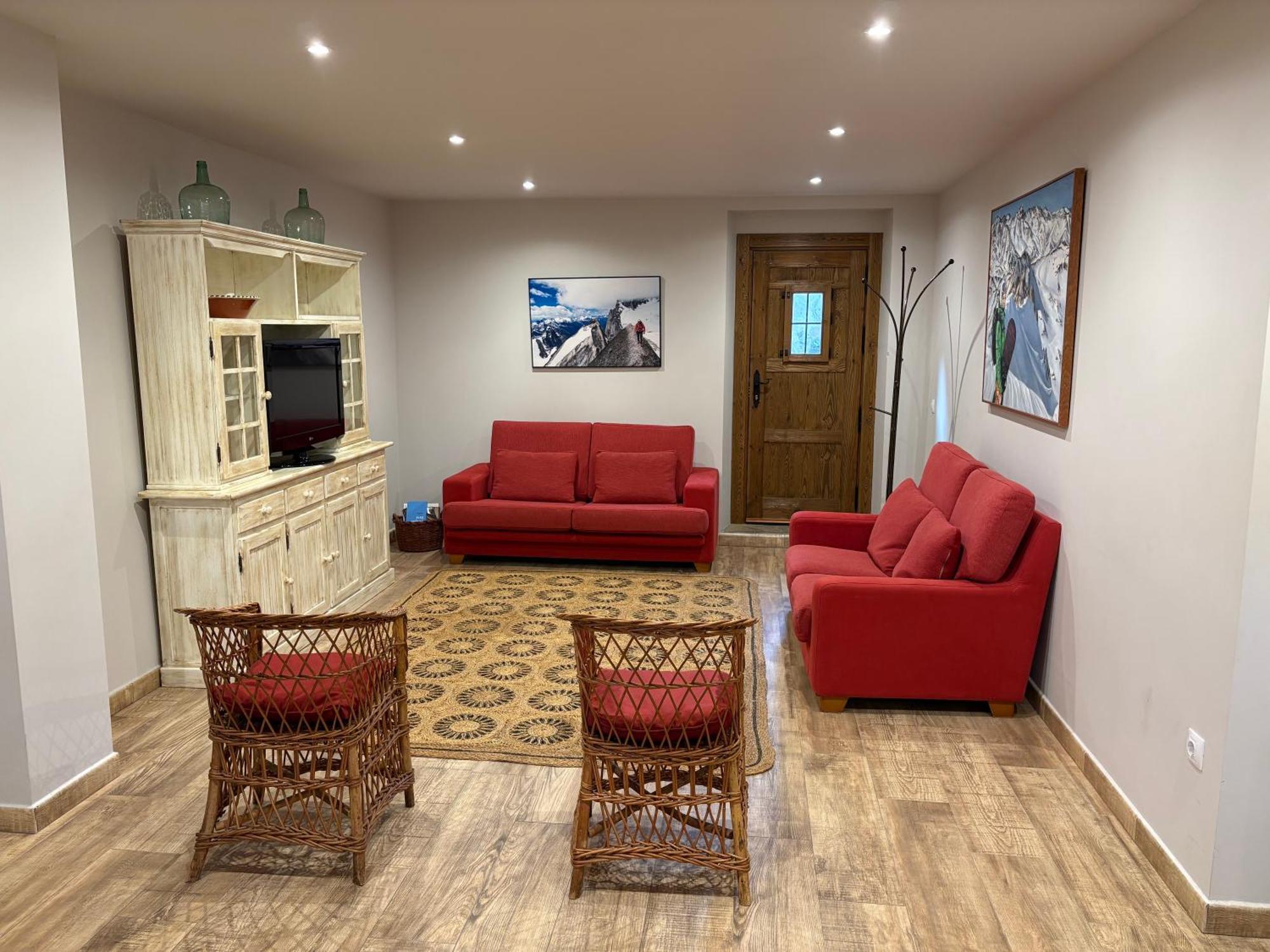 Casa Jacinto Villa Oros Alto ภายนอก รูปภาพ